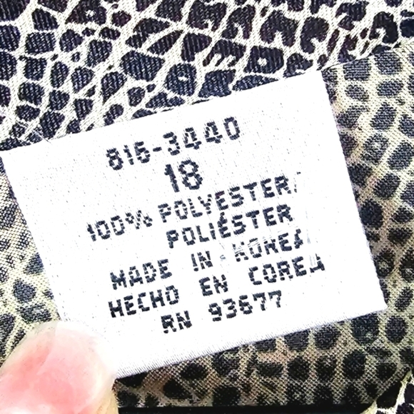 Liz Baker Silky Animal Print Mock Neck Women's Blouse - Picture 4 of 9